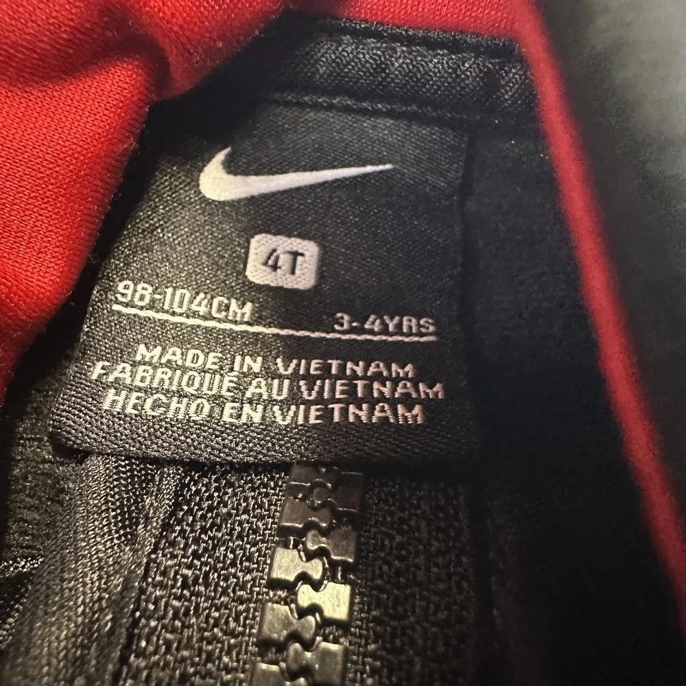 Nike Jacket Youth 4T‎ Red Black Full Zip Track Athletic 3-4Yrs 98-104CM School